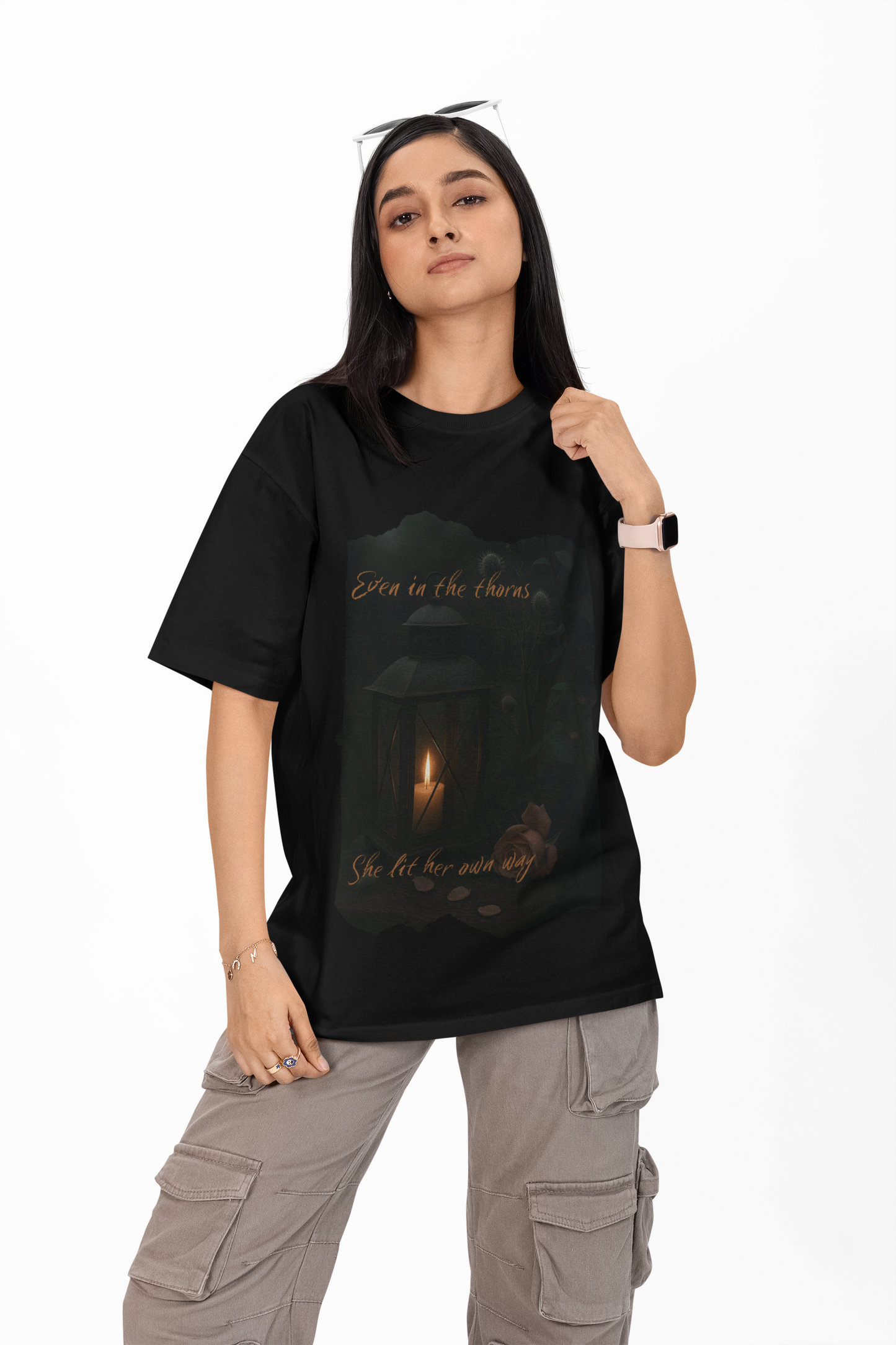 Lantern & Thistle – Oversized Graphic Tee in Black